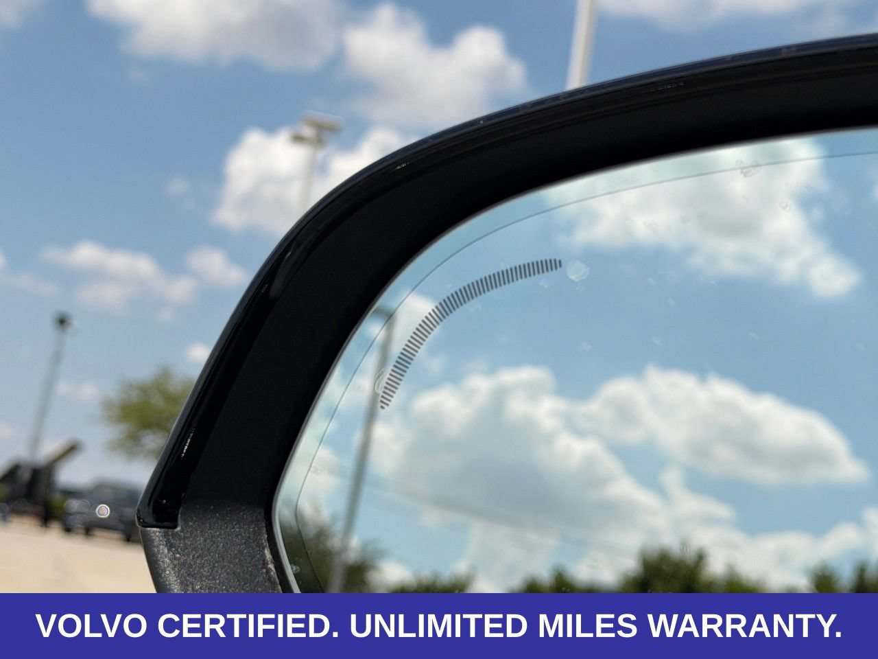 Certified 2026 Volvo XC40 B5 Plus AWD/4WD image 10