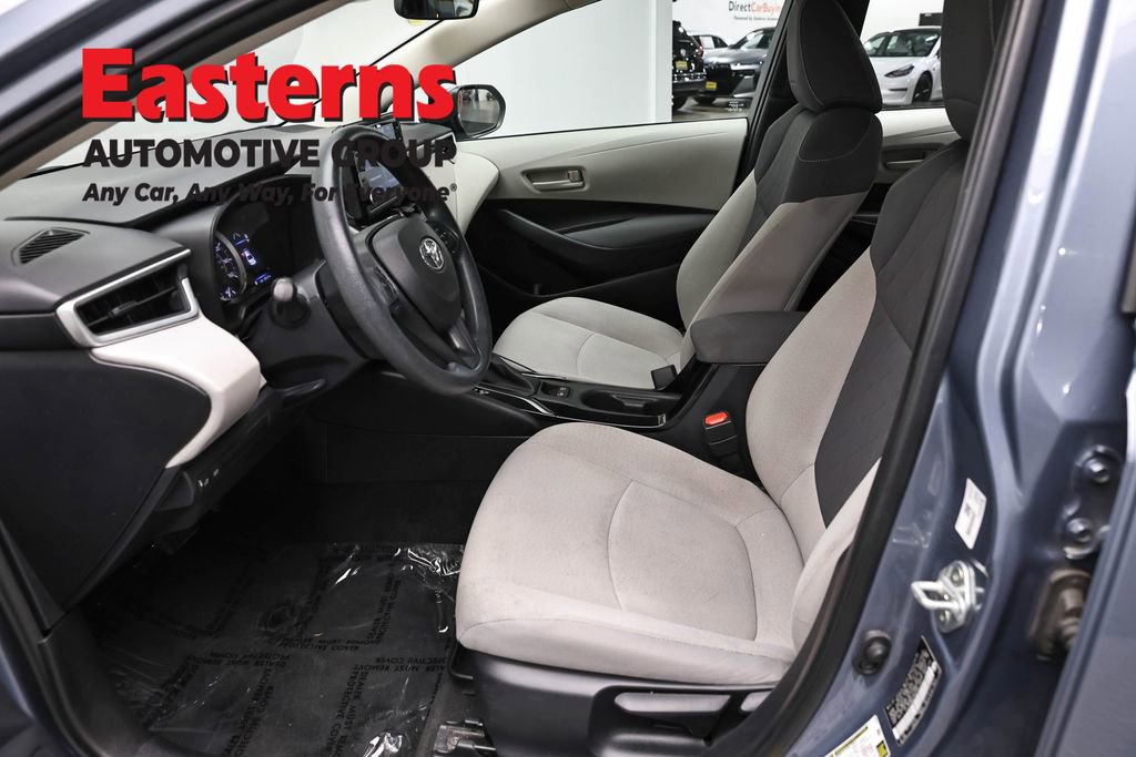 Used 2022 Toyota Corolla LE FWD image 13