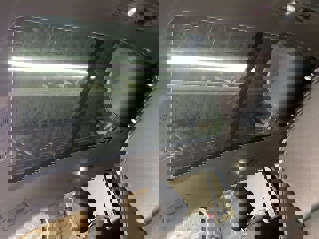 Used 2019 Volkswagen Tiguan SE w/ Panoramic Sunroof Package image 23