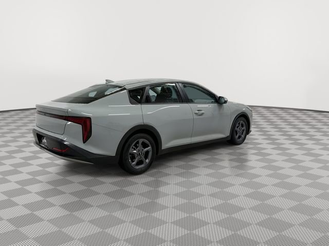 Used 2025 Kia K4 FWD image 11