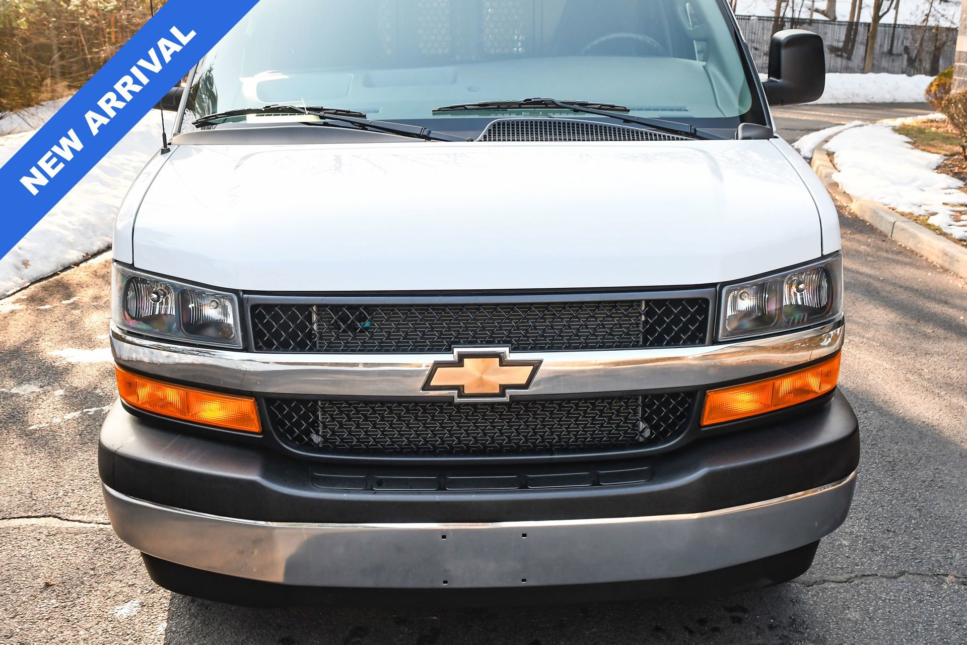 Used 2024 Chevrolet Express 2500 w/ Driver Convenience Package image 23