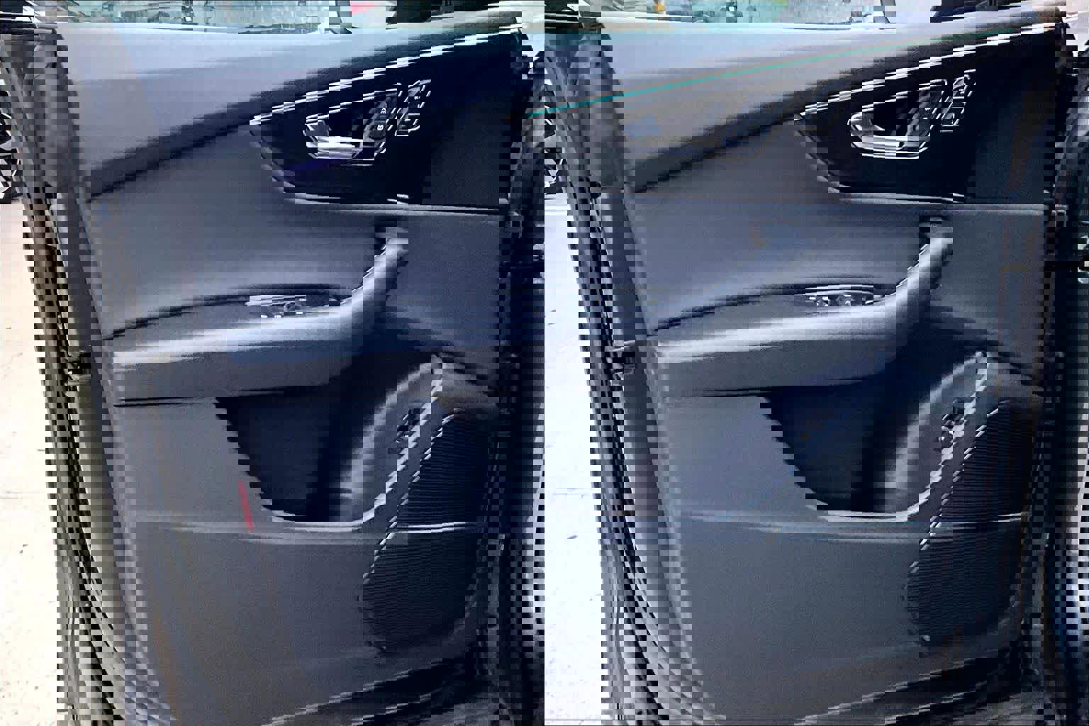 Used 2019 Audi Q8 Premium Plus w/ Premium Plus AWD/4WD image 22