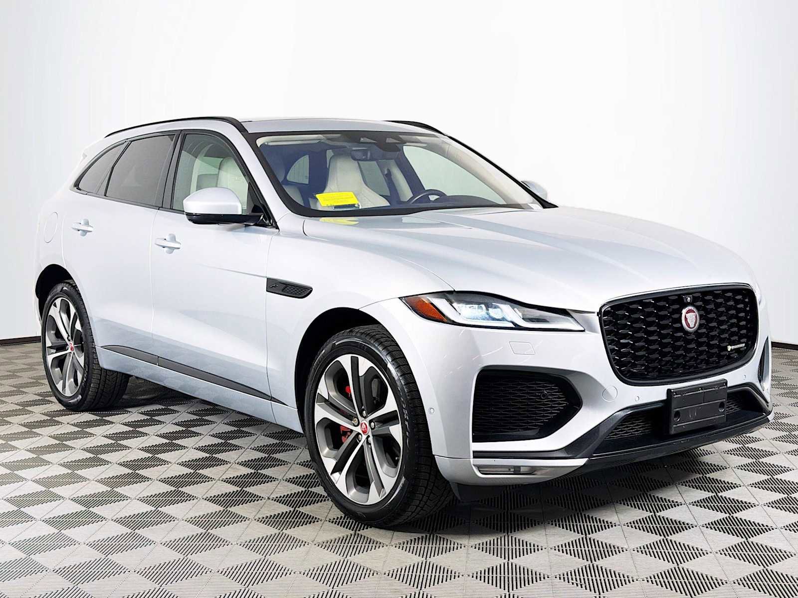 Used 2021 Jaguar F-PACE R-Dynamic S AWD/4WD image 3