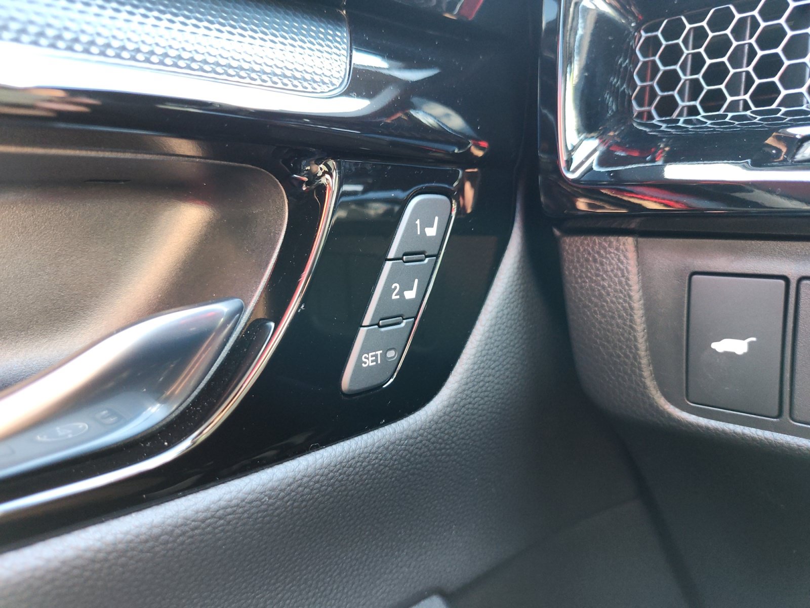 Used 2026 Honda CR-V Sport Touring image 28