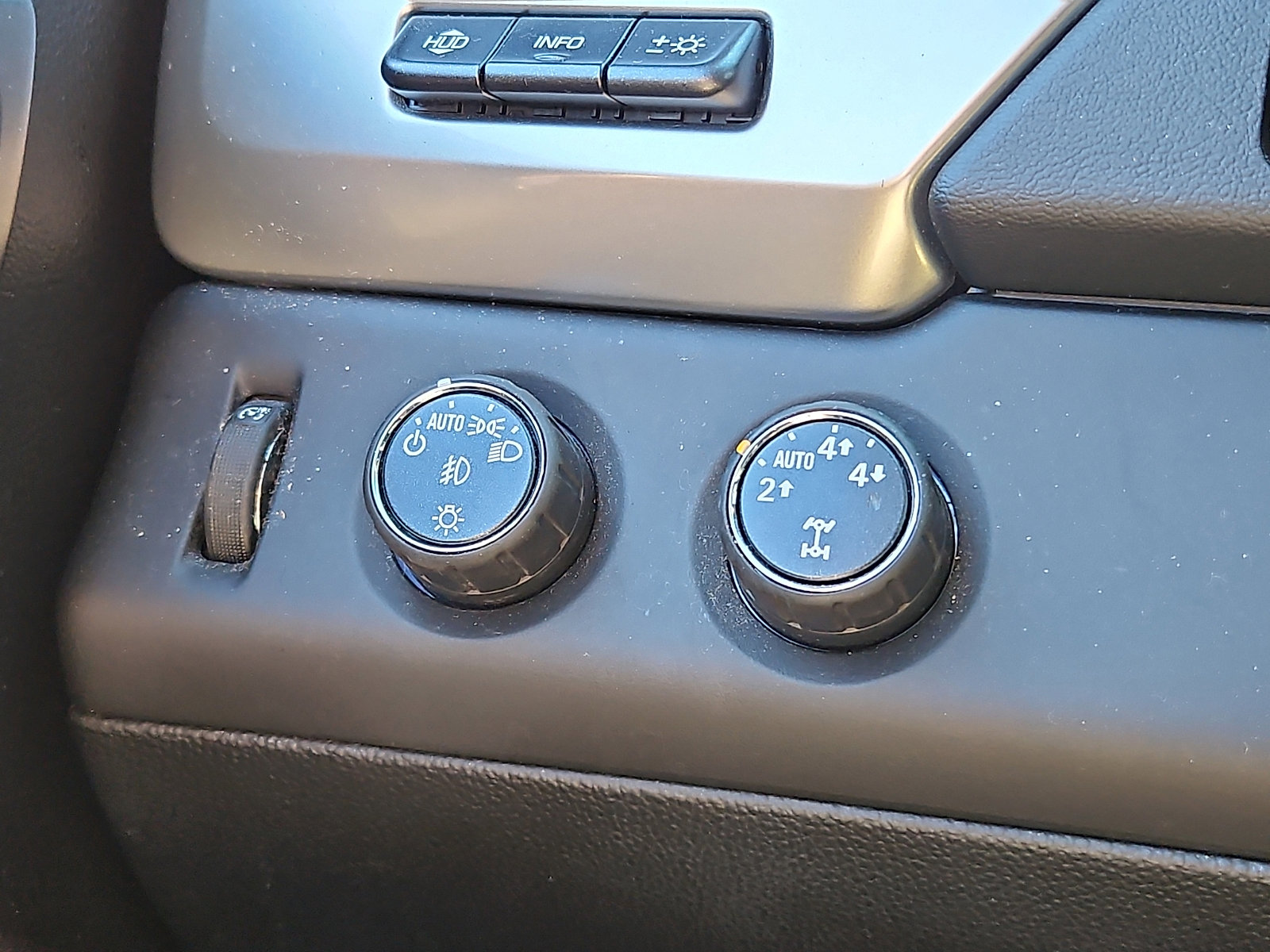 Used 2016 Chevrolet Tahoe LTZ image 26