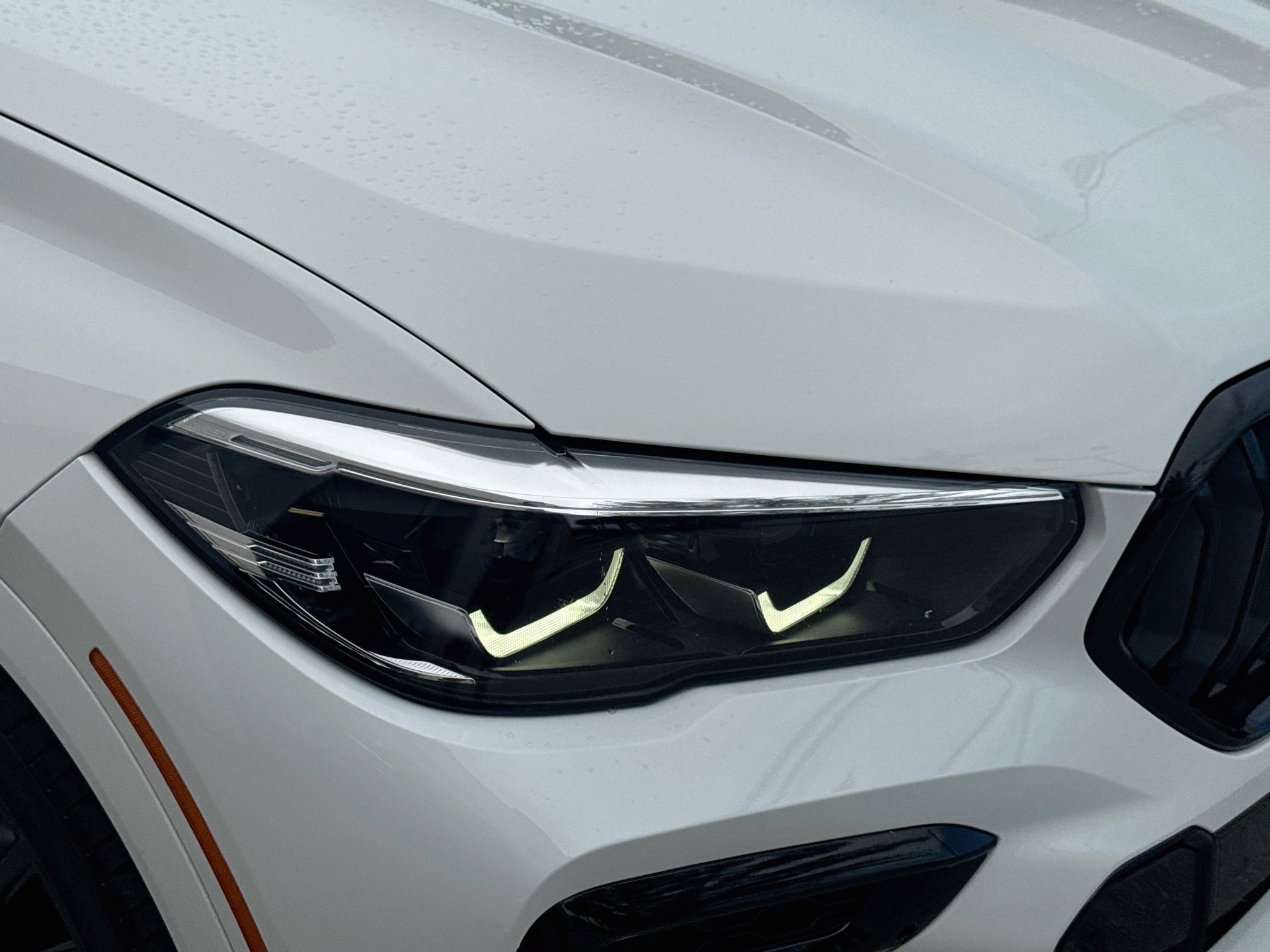 Used 2023 BMW X6 xDrive40i w/ M Sport Package AWD/4WD image 33