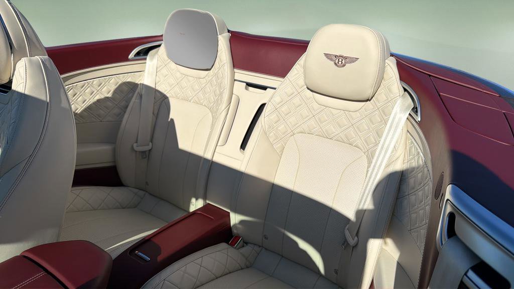 Used 2020 Bentley Continental GT image 33