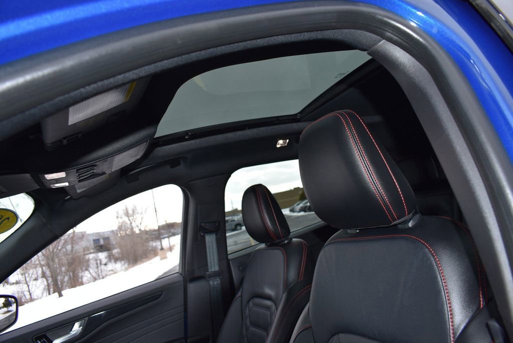 Used 2023 Ford Escape ST-Line Elite w/ Premium Technology Package image 14