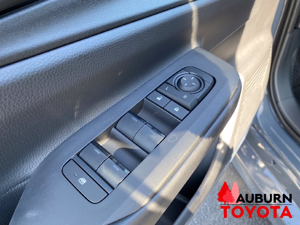 New 2027 Toyota Prius Plug-In Hybrid FWD image 10