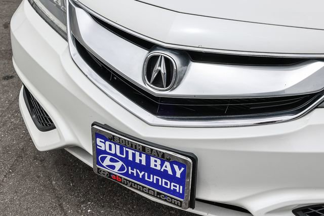 Used 2017 Acura ILX FWD image 11