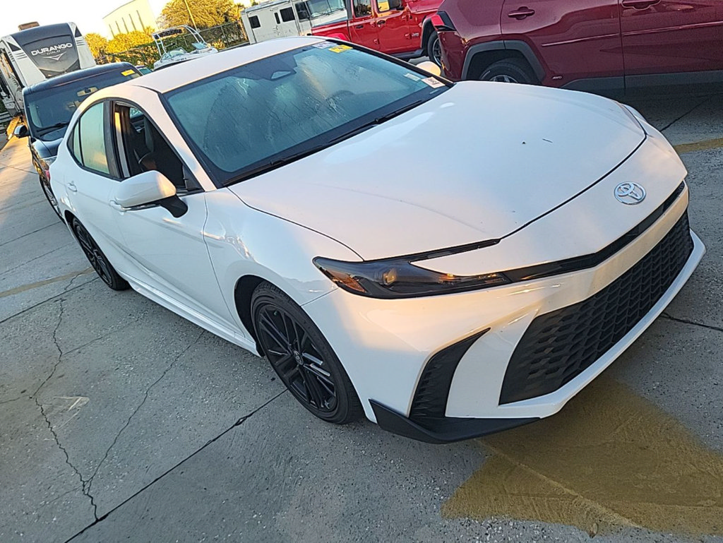 Used 2026 Toyota Camry SE FWD image 6