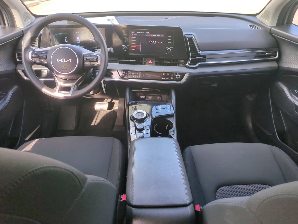Used 2023 Kia Sportage LX AWD/4WD image 16