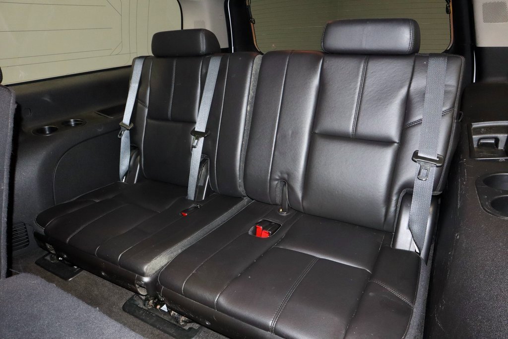 Used 2011 Chevrolet Suburban LT image 21