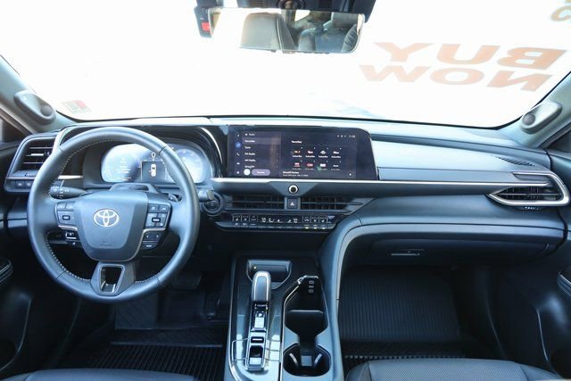 Certified 2025 Toyota Crown Signia w/ Advanced Technology Package AWD/4WD image 11