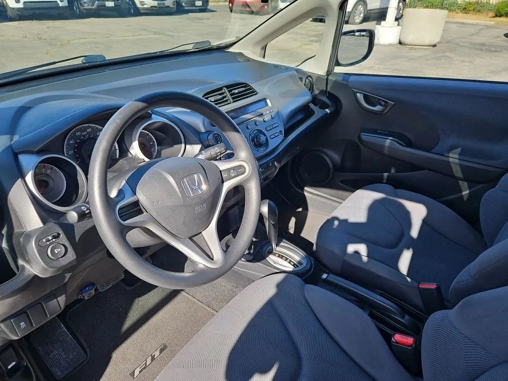 Used 2013 Honda Fit Hatchback 4D image 21