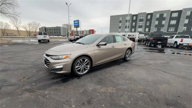 Used 2024 Chevrolet Malibu LT image 4