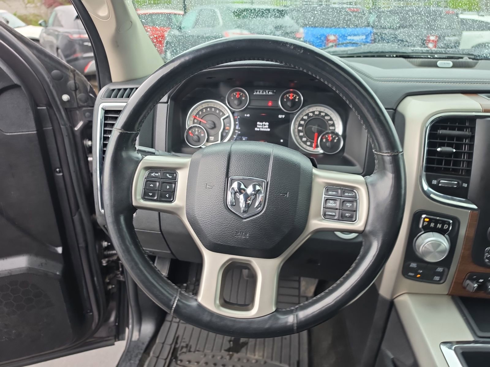 Used 2015 RAM 1500 Laramie w/ Convenience Group AWD/4WD image 12