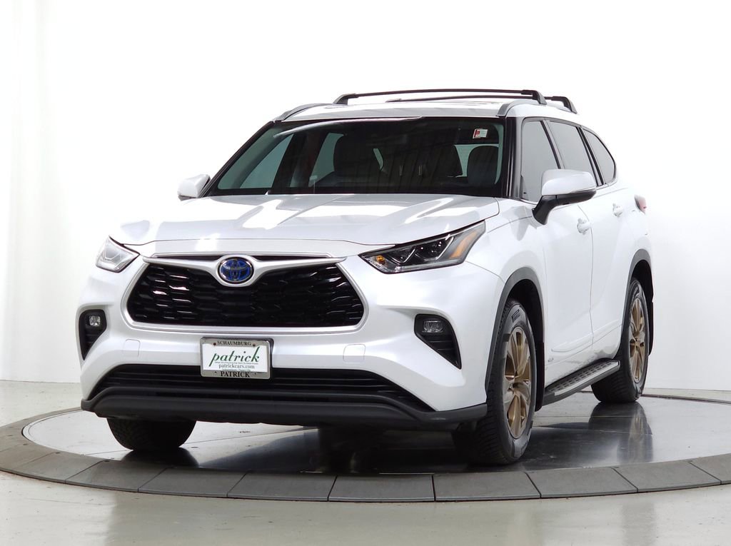 Used 2022 Toyota Highlander Bronze Edition AWD/4WD image 4