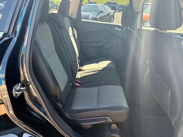 Used 2017 Ford Escape SE w/ Equipment Group 201A image 18