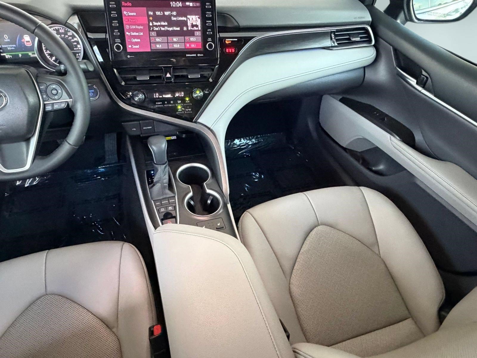 Used 2023 Toyota Camry XLE FWD image 33