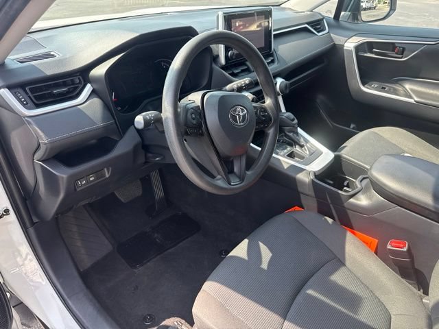 Used 2024 Toyota RAV4 LE AWD/4WD image 23
