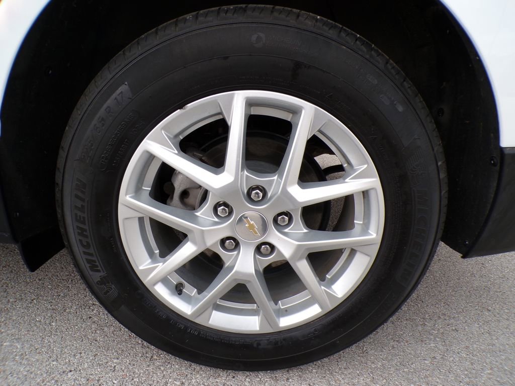 Used 2024 Chevrolet Equinox LT FWD image 20