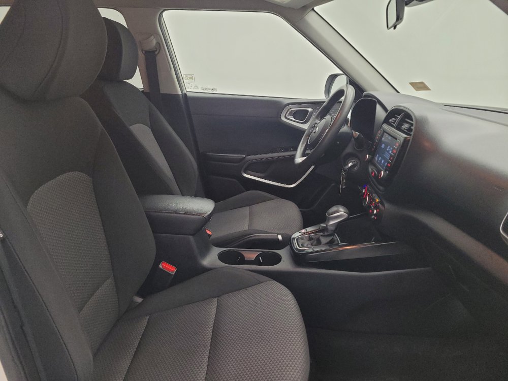 Used 2020 Kia Soul LX FWD image 21