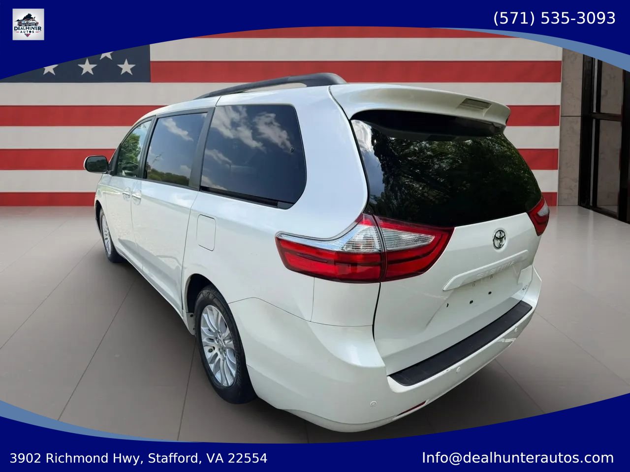Used 2015 Toyota Sienna XLE w/ XLE Navigation Package FWD image 7
