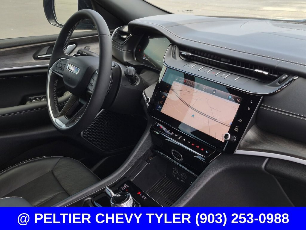 Used 2026 Jeep Grand Cherokee L Limited AWD/4WD image 11