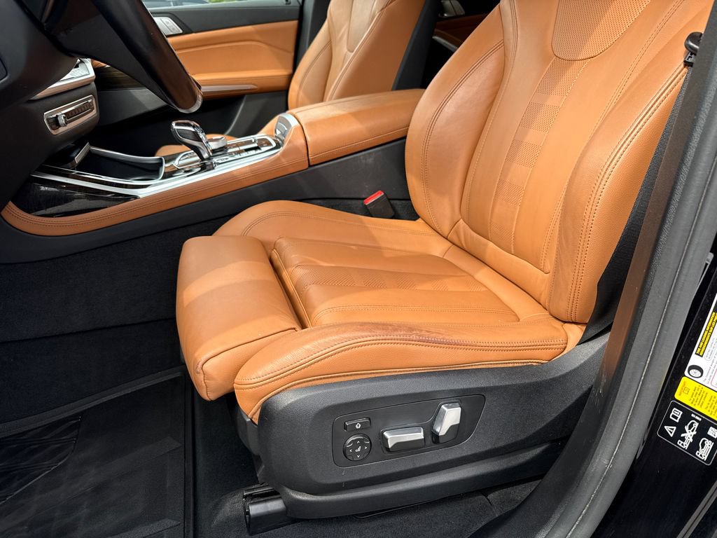 Used 2019 BMW X7 xDrive40i w/ Premium Package AWD/4WD image 9