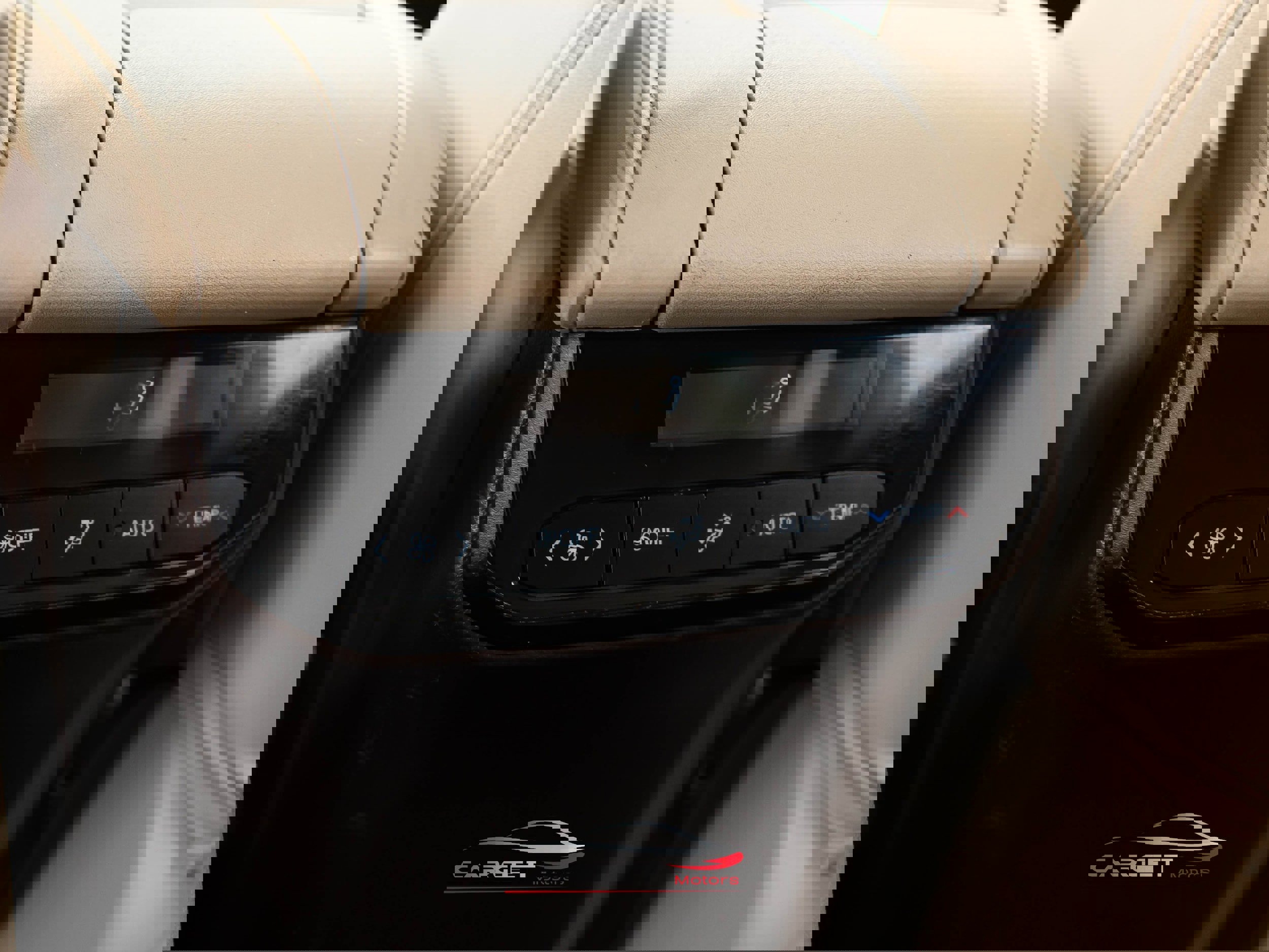 Used 2021 Toyota Highlander XLE image 24