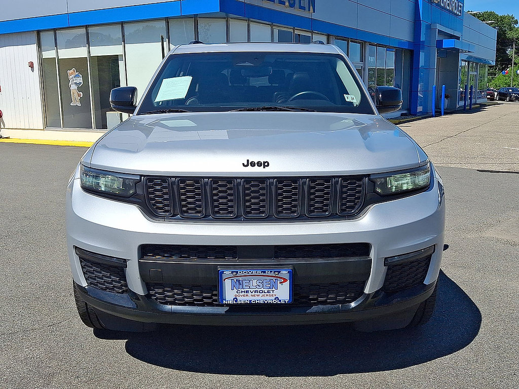 Used 2022 Jeep Grand Cherokee L Limited w/ Black Appearance Package AWD/4WD image 29