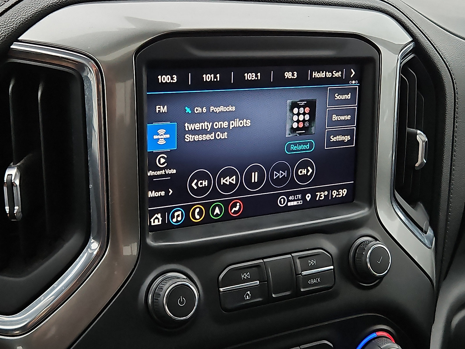 Certified 2021 Chevrolet Silverado 1500 LTZ w/ LTZ Premium Package AWD/4WD image 17