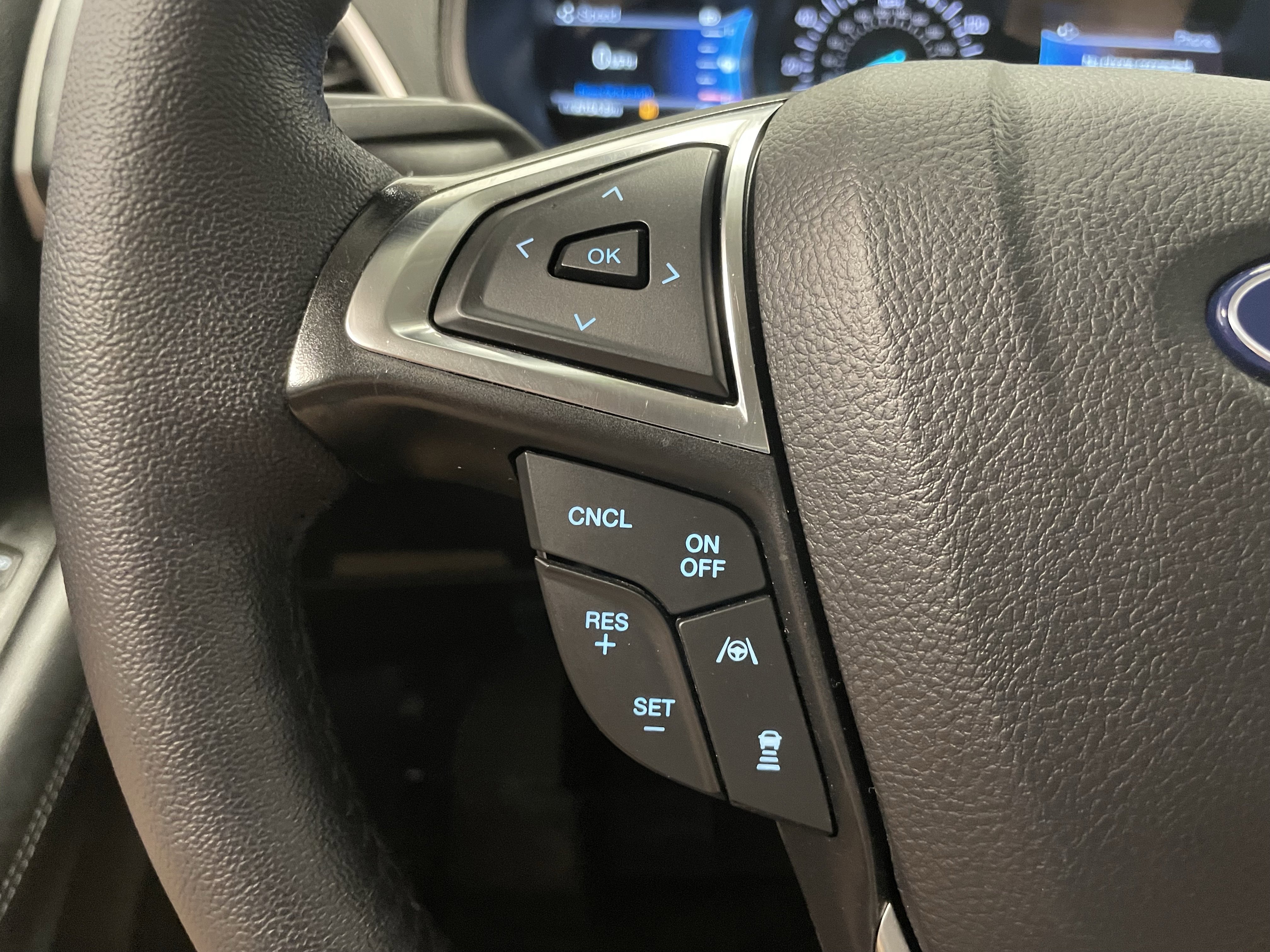 Used 2023 Ford Edge SEL w/ Convenience Package image 18