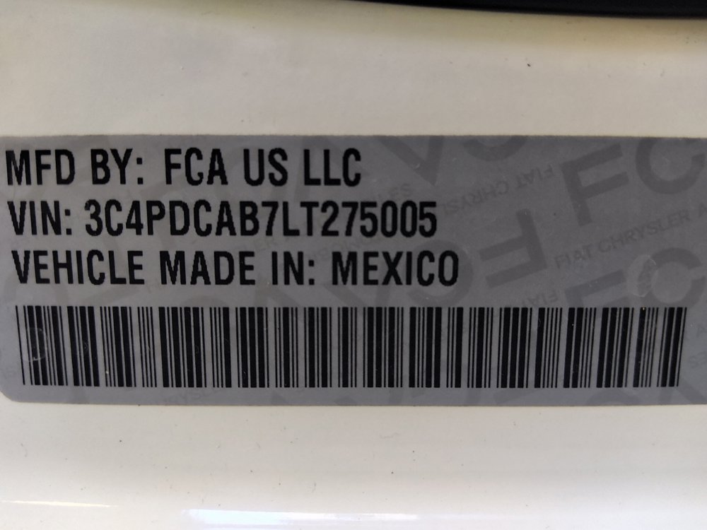 Used 2020 Dodge Journey SE w/ SE Popular Equipment Group FWD image 33
