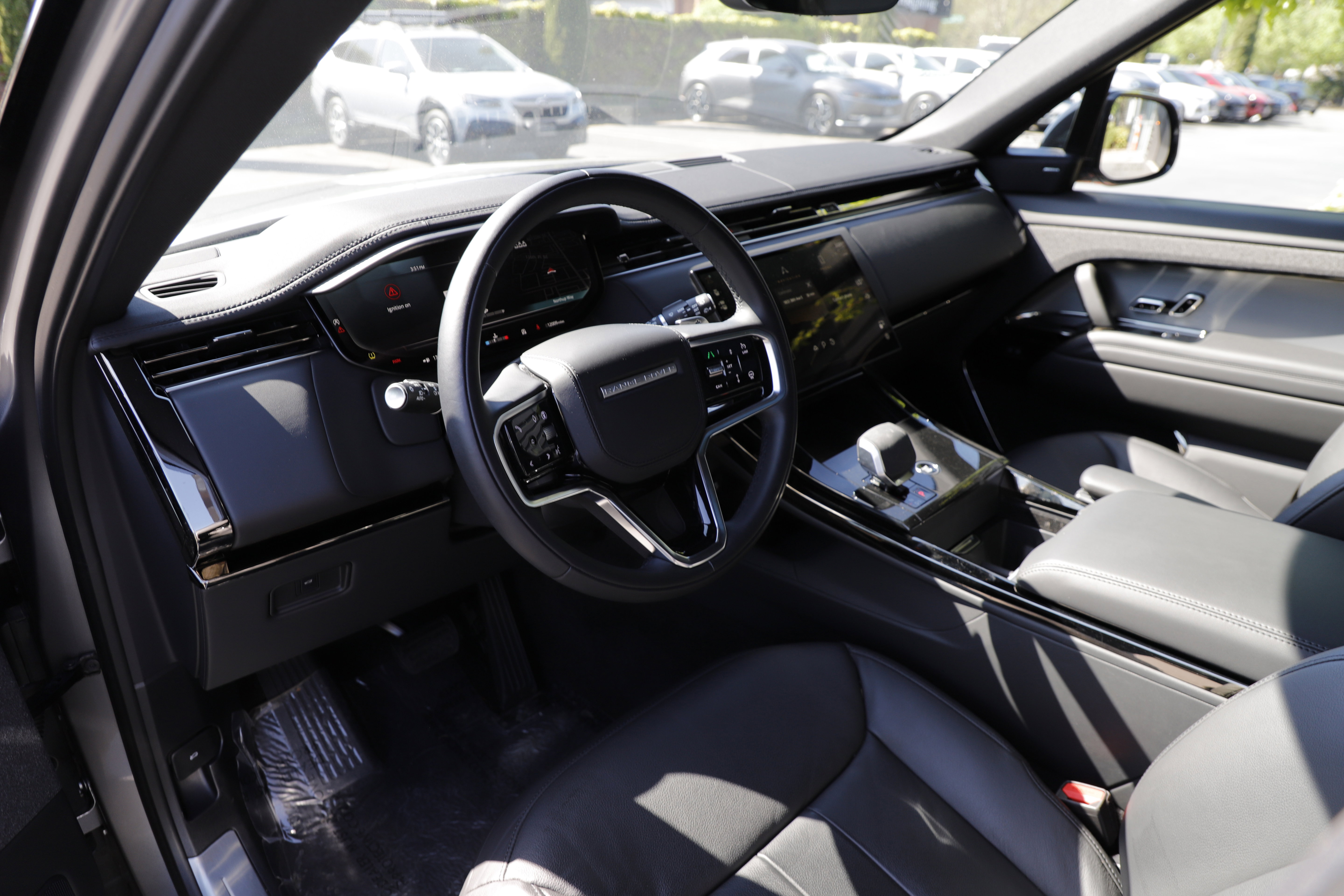Certified 2025 Land Rover Range Rover Sport AWD/4WD image 18
