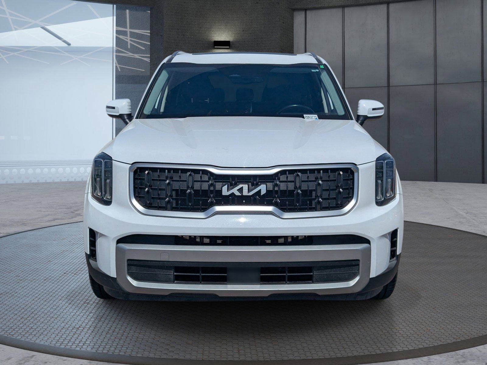 Used 2023 Kia Telluride EX image 9