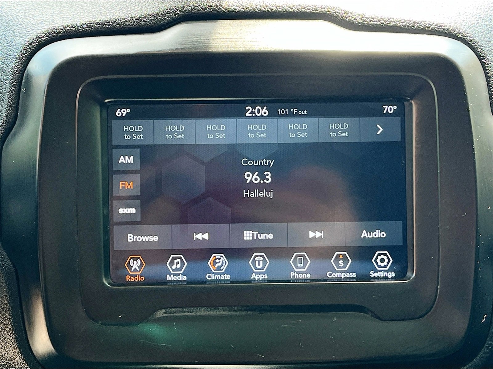 Used 2021 Jeep Renegade Latitude image 14