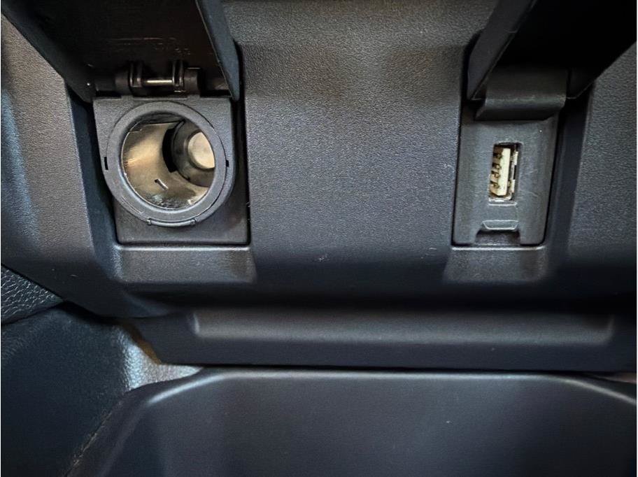 Used 2020 Honda Fit EX image 24