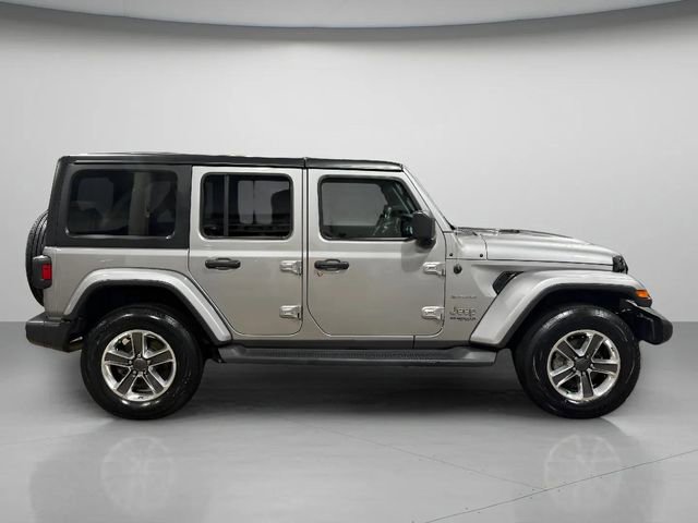 Used 2020 Jeep Wrangler Unlimited Sahara image 2