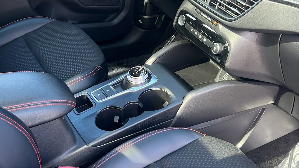 Used 2025 Ford Escape ST-Line w/ Tech Pack #1 image 13