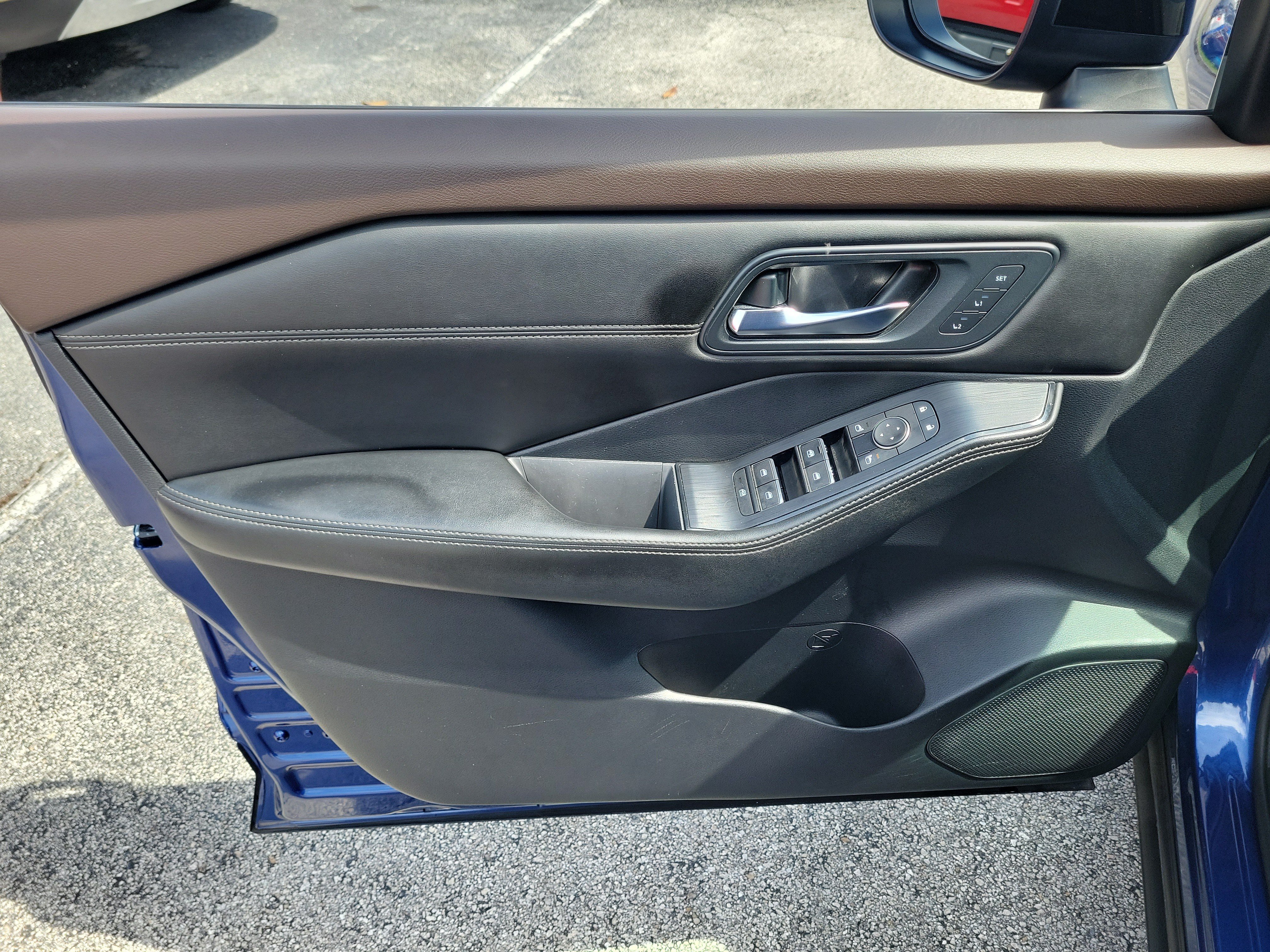 Certified 2023 Nissan Rogue SL FWD image 10