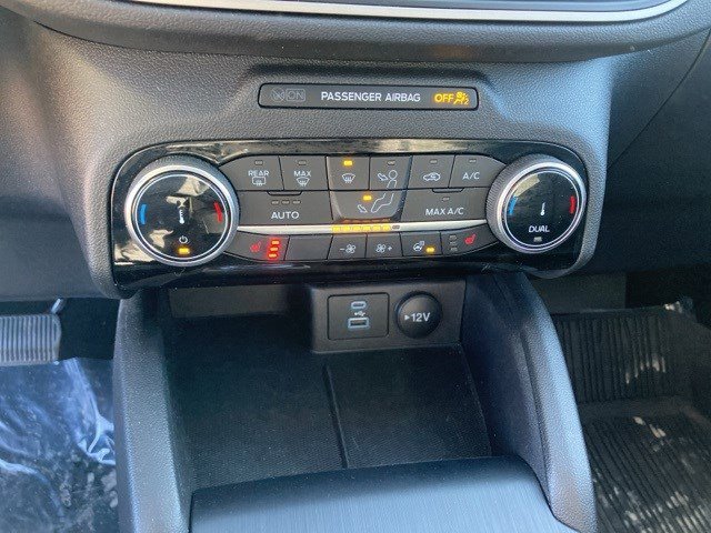Used 2022 Ford Escape SEL image 18