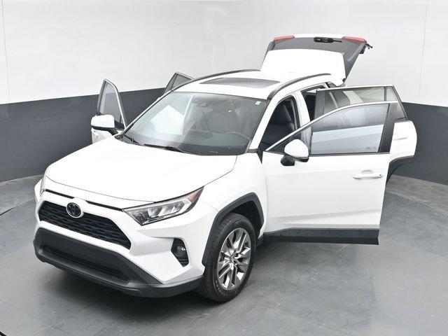 Used 2020 Toyota RAV4 XLE Premium image 51