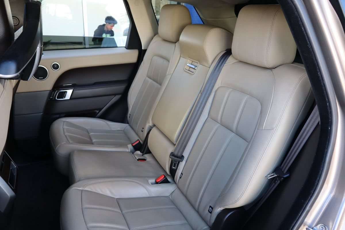 Used 2018 Land Rover Range Rover Sport SE AWD/4WD image 13