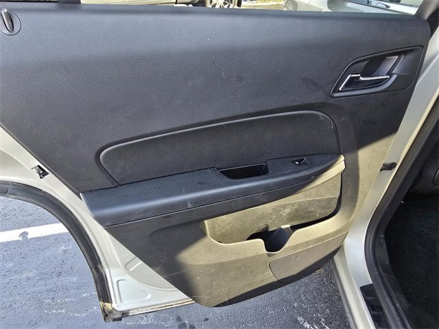 Used 2013 GMC Terrain SLE image 23