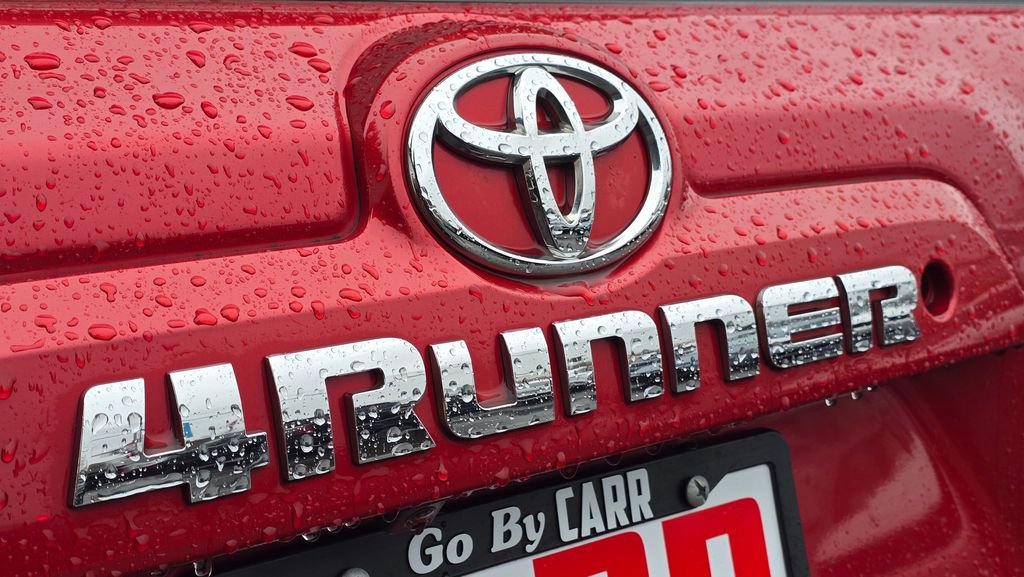 Used 2020 Toyota 4Runner SR5 image 16