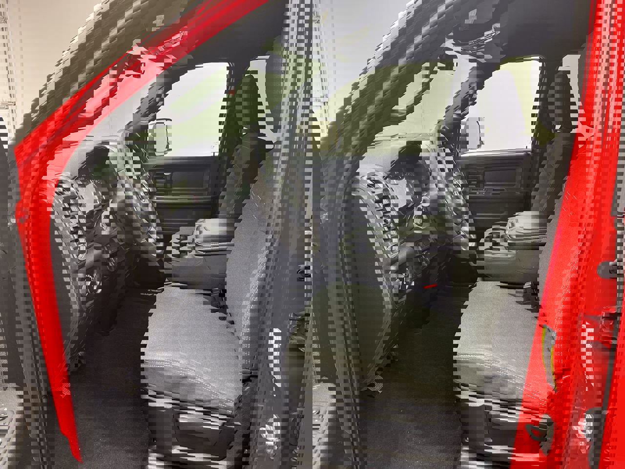 Used 2022 RAM 2500 Tradesman image 3