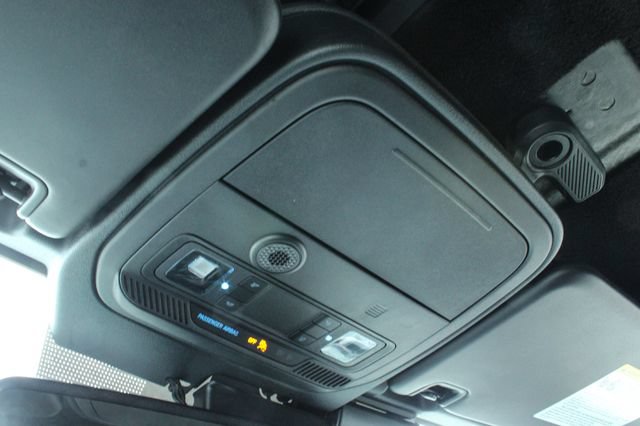 Used 2025 Ford Bronco Outer Banks AWD/4WD image 22