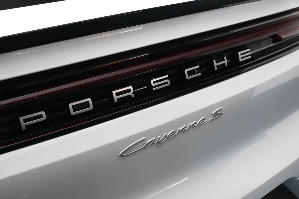New 2026 Porsche Cayenne S AWD/4WD image 33